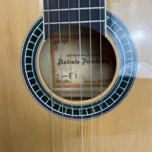 Guitarra Antonio Fernandez Iniciación